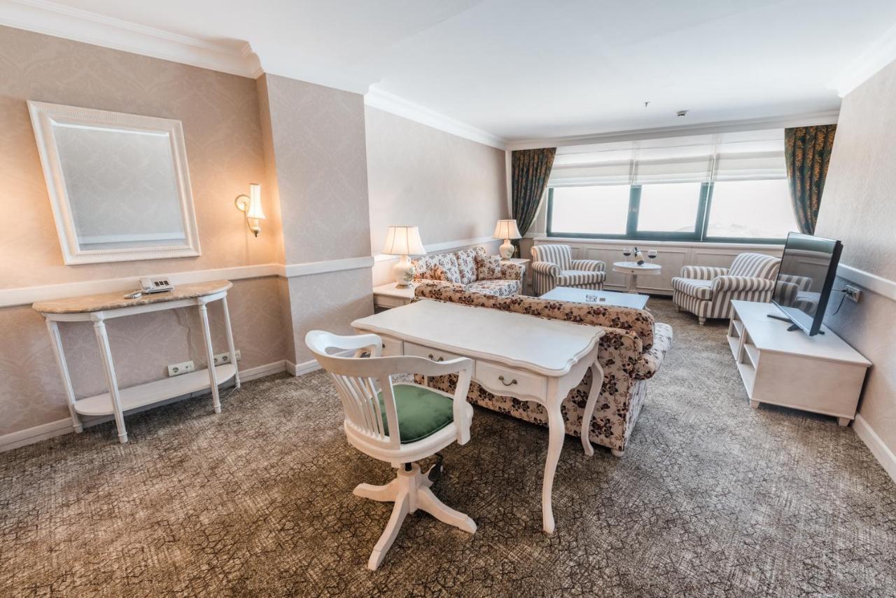 Karinna Hotel Convention Center & Spa - Full Board Plus Bursa Buitenkant foto