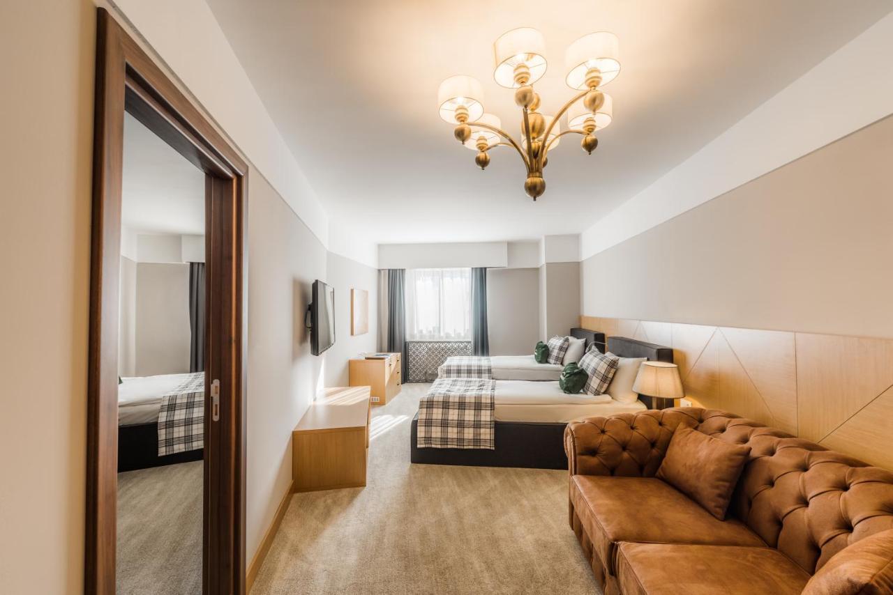 Karinna Hotel Convention Center & Spa - Full Board Plus Bursa Buitenkant foto