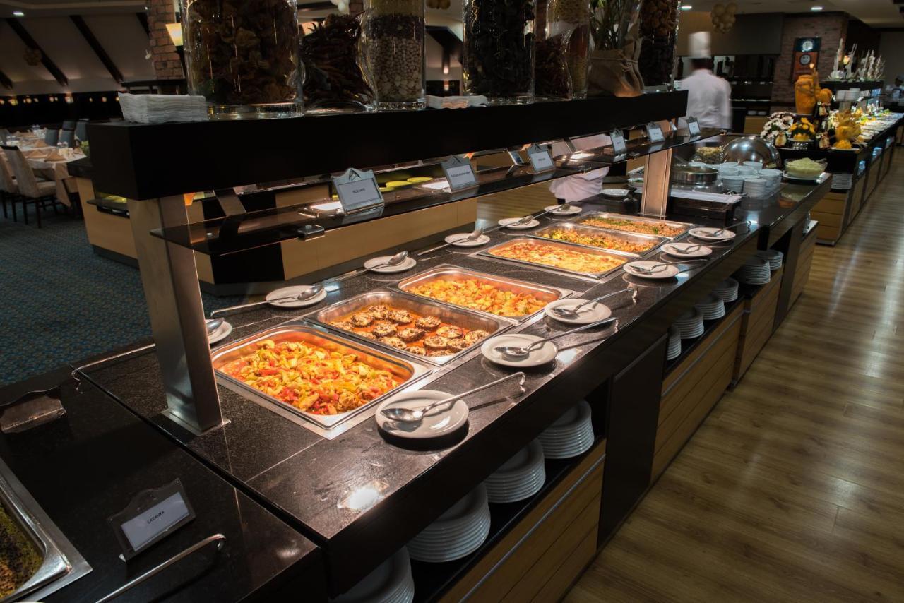 Karinna Hotel Convention Center & Spa - Full Board Plus Bursa Buitenkant foto