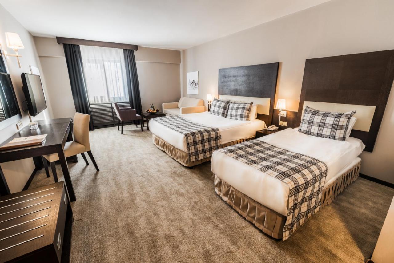 Karinna Hotel Convention Center & Spa - Full Board Plus Bursa Buitenkant foto
